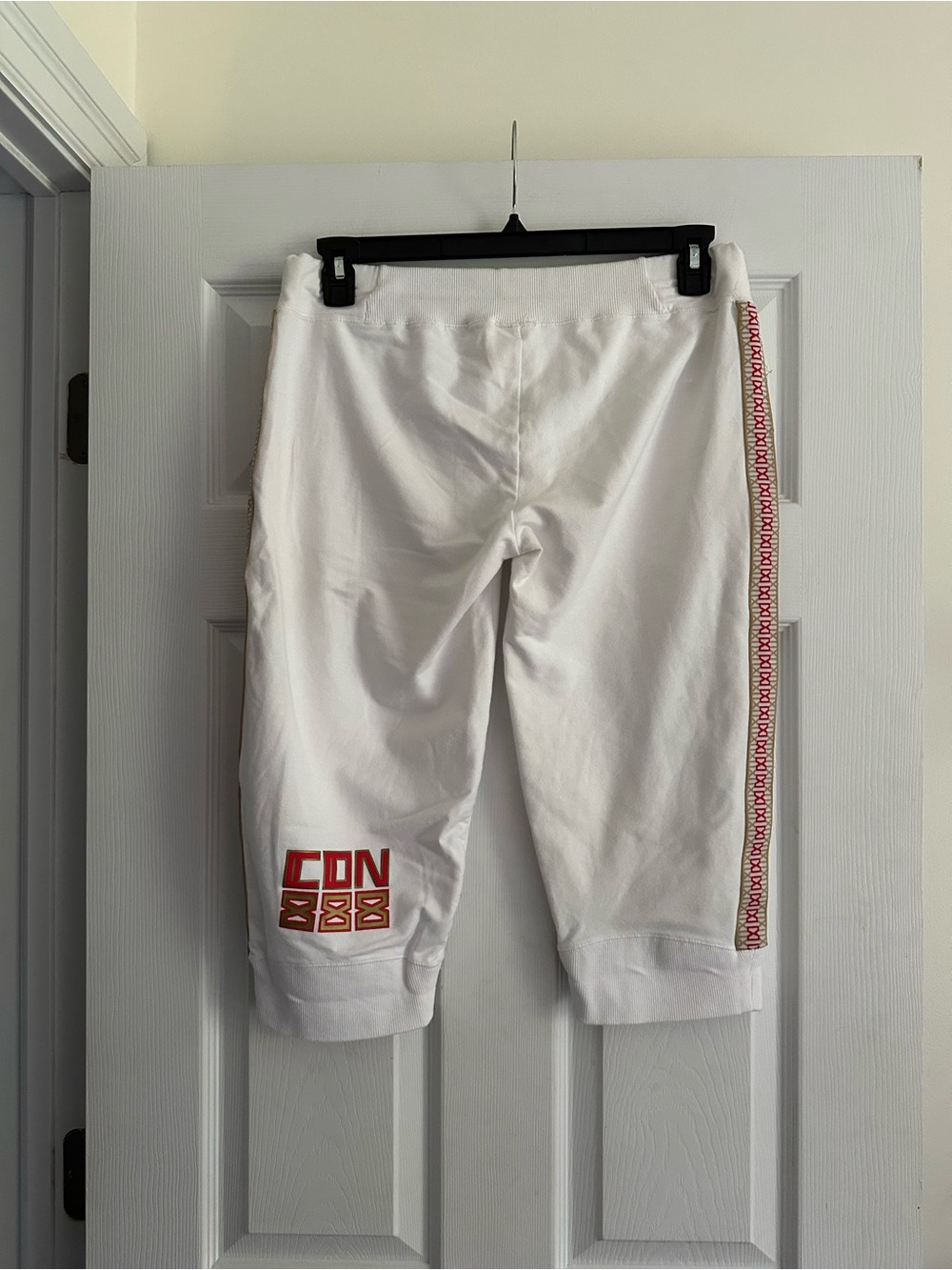 Size M HBC Women’s Team Canada Beijing 2008 Olympic Capri Pants White Collectibl - Picture 4 of 10